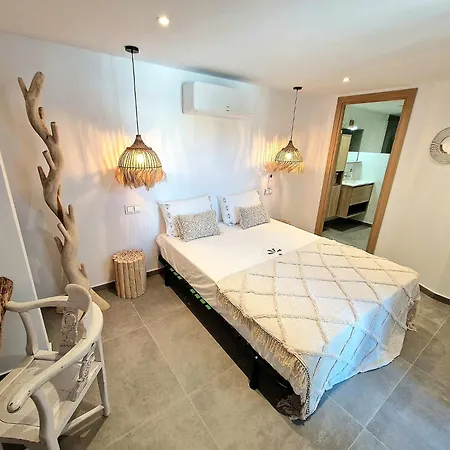 Lomy Bed & Breakfast